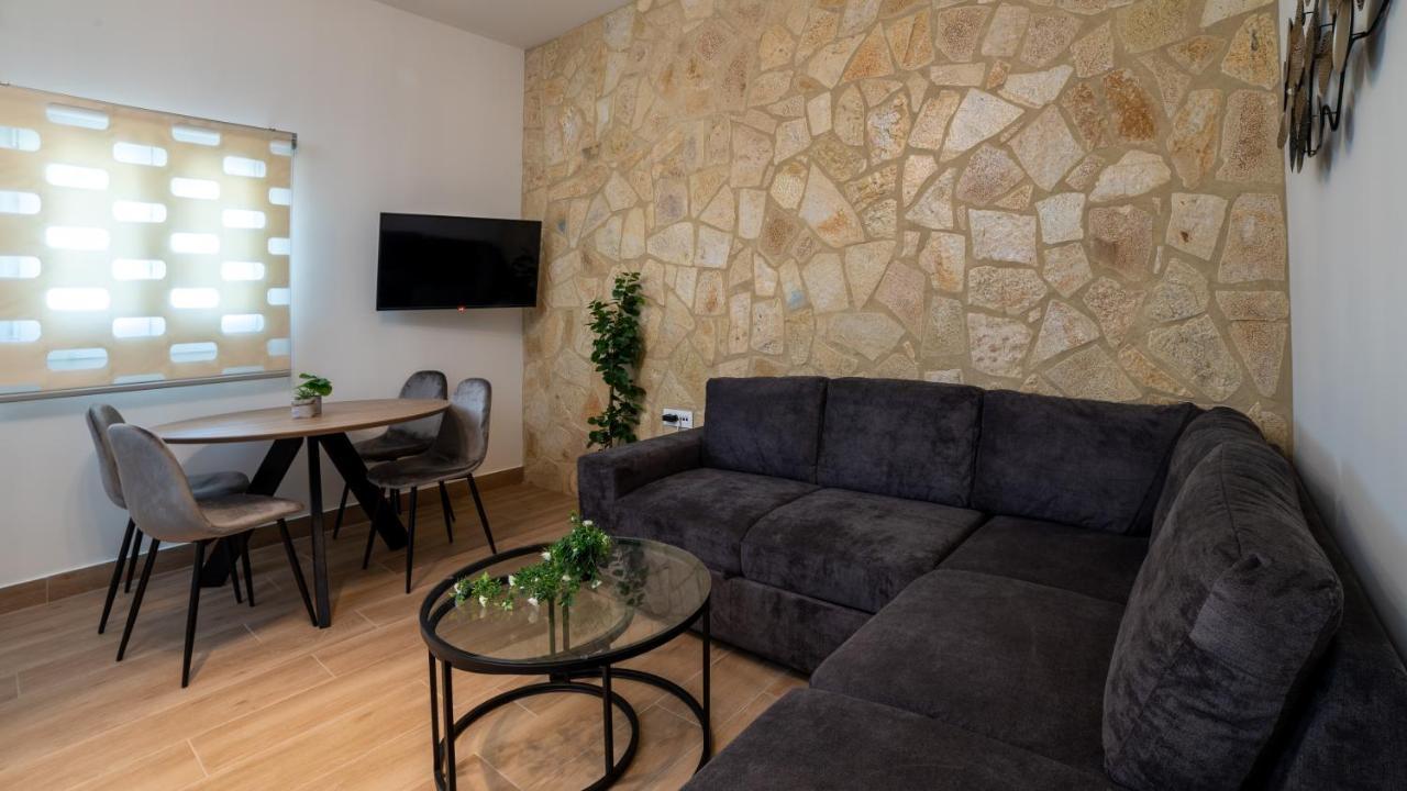 Melitta'S Luxury Apartments Anthousa  外观 照片