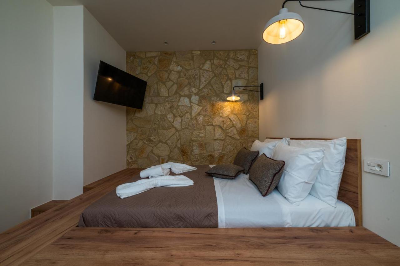 Melitta'S Luxury Apartments Anthousa  外观 照片